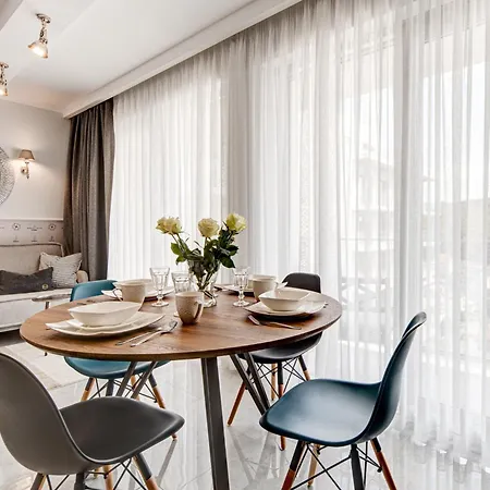 Promenada Gwiazd 14 - Visitopl Apartamento